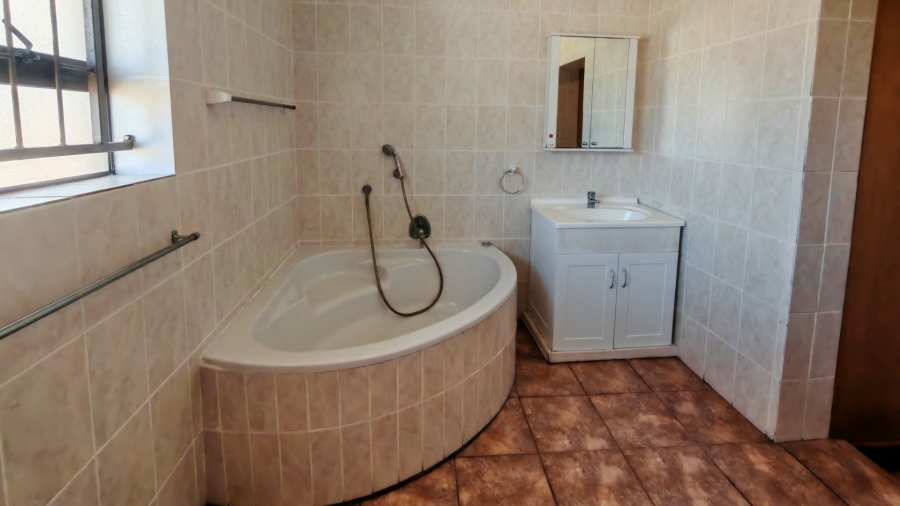 3 Bedroom Property for Sale in Hartenbos Central Western Cape